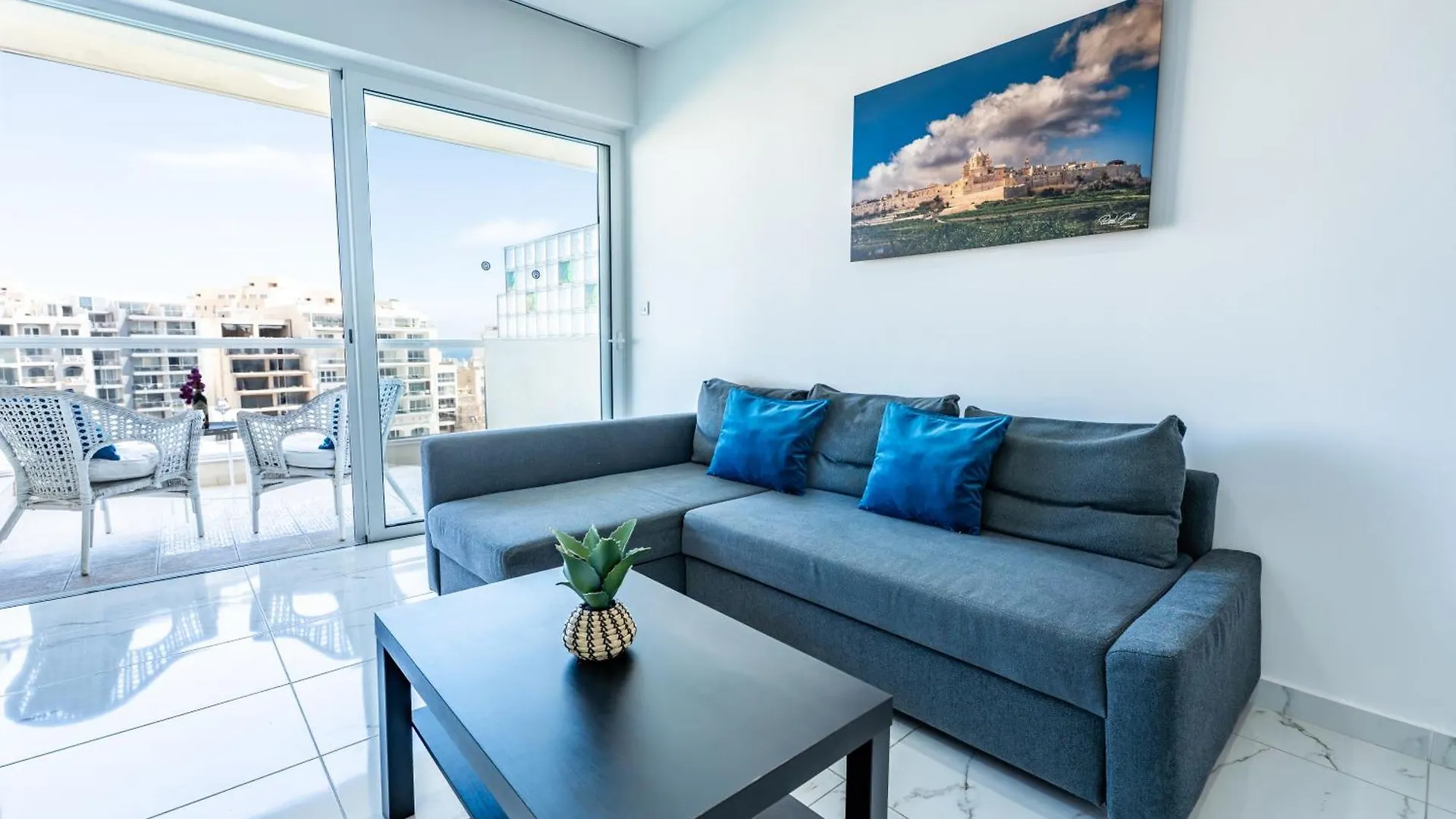 Apartment Impressive View 2Br Flat In St Julian'S Bay By Arcobnb Saint Julian's